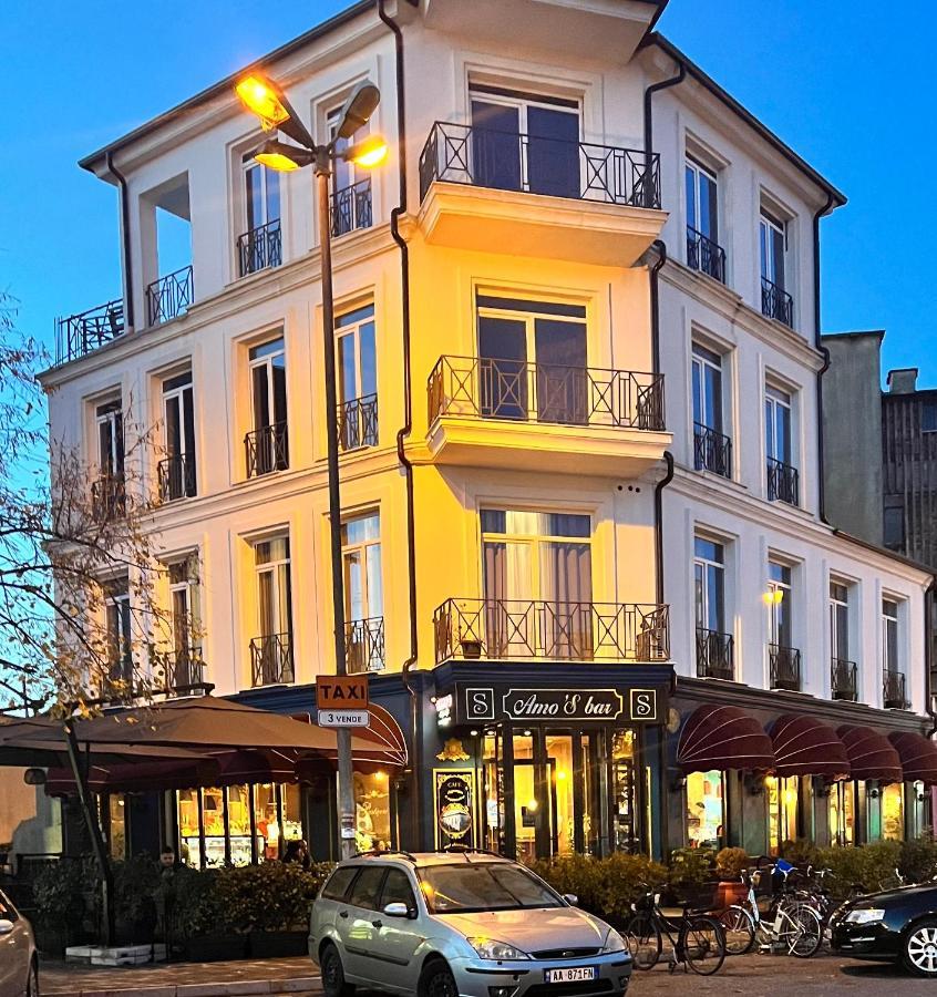 Amo'S Hotel Shkodra Exterior foto